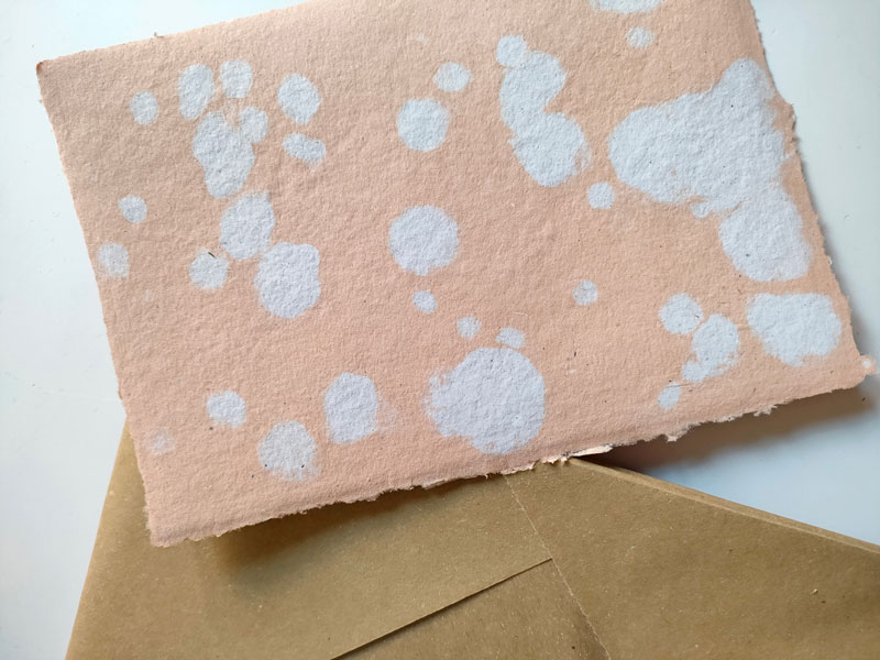 carta fatta a mano riciclata handmade paper